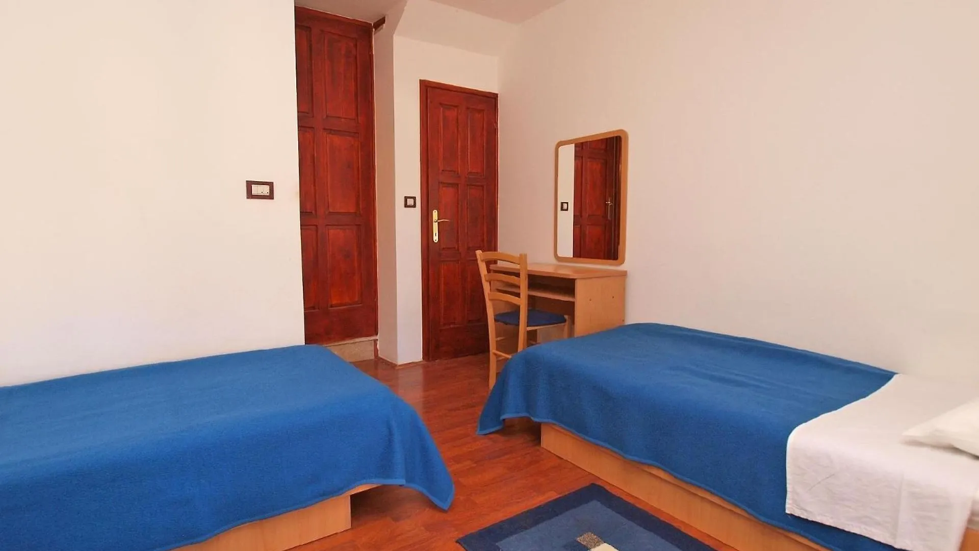 Apartment Ferienwohnung Fuer 6 Personen Ca 60 Qm In Banjole, Istrien Istrische Riviera Croatia